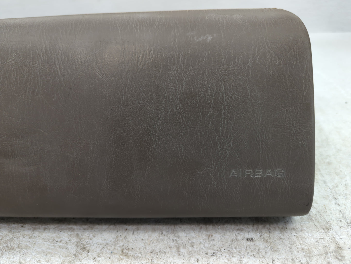 2000 Ford F-350 Super Duty Air Bag Driver Left Steering Wheel Mounted - Oemusedautoparts1.com