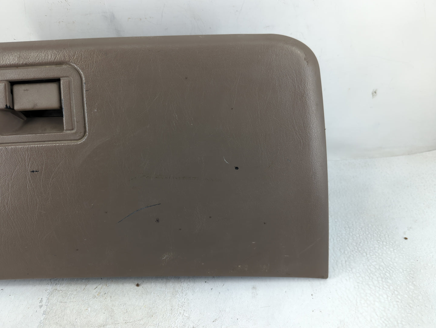 2000 Ford F-350 Super Duty Passenger Glove Box Door Storage Compartment - Oemusedautoparts1.com