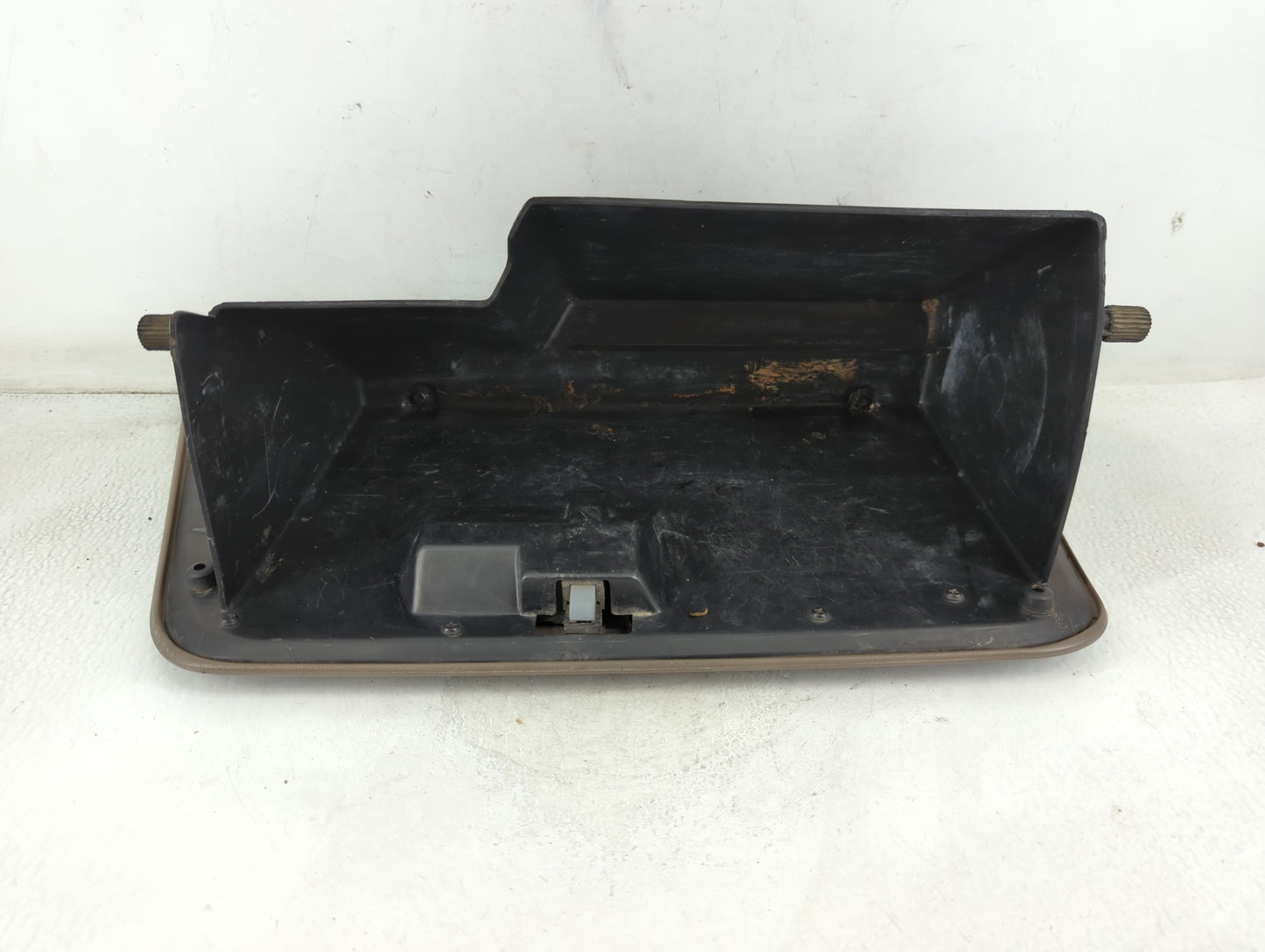 2000 Ford F-350 Super Duty Passenger Glove Box Door Storage Compartment - Oemusedautoparts1.com