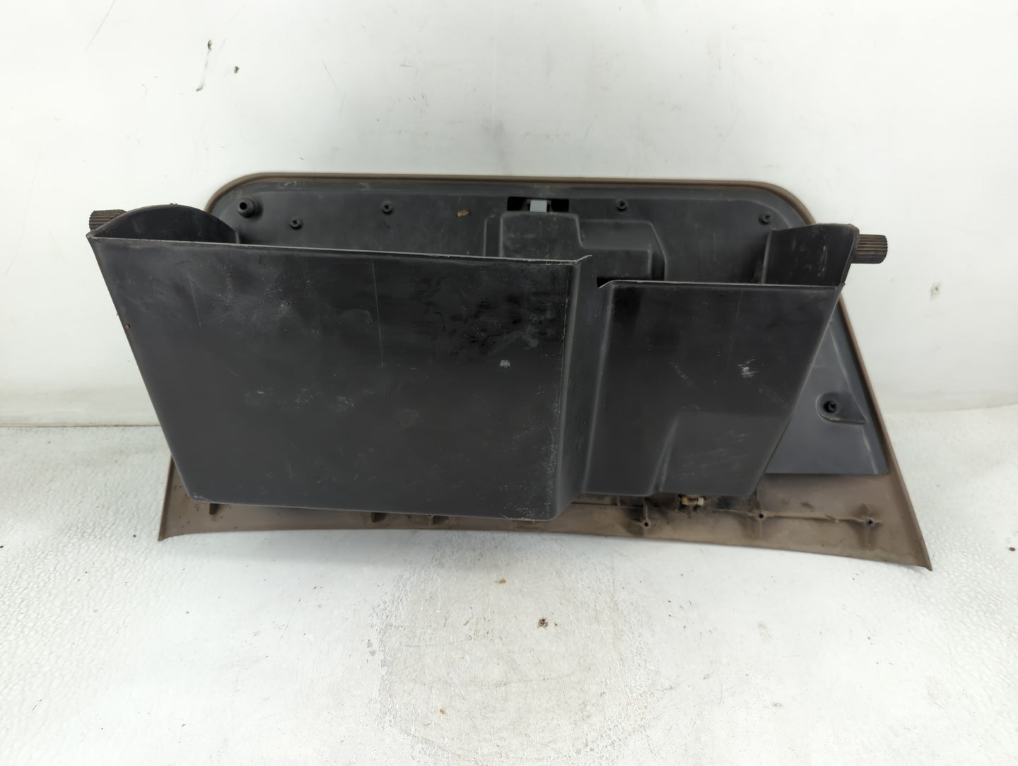 2000 Ford F-350 Super Duty Passenger Glove Box Door Storage Compartment - Oemusedautoparts1.com