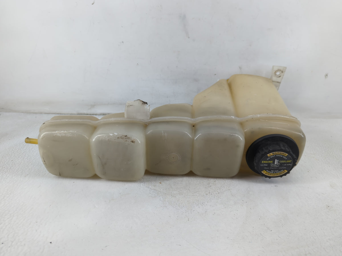 1999 F-350 Super Duty Radiator Coolant Overflow Expansion Tank Bottle - Oemusedautoparts1.com