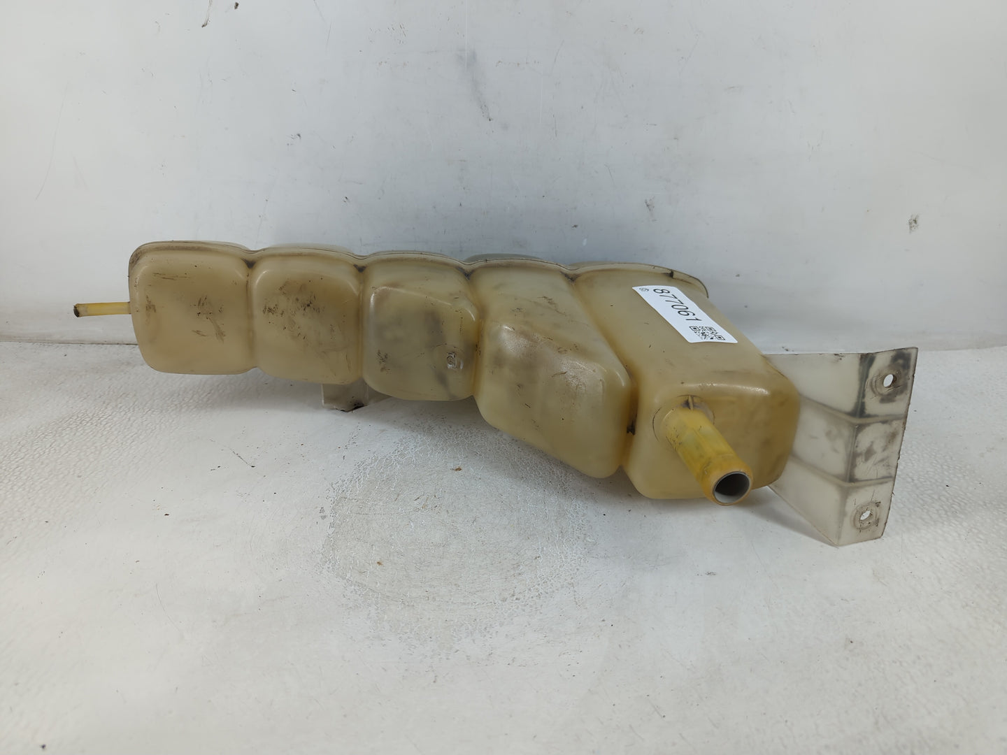 1999 F-350 Super Duty Radiator Coolant Overflow Expansion Tank Bottle - Oemusedautoparts1.com