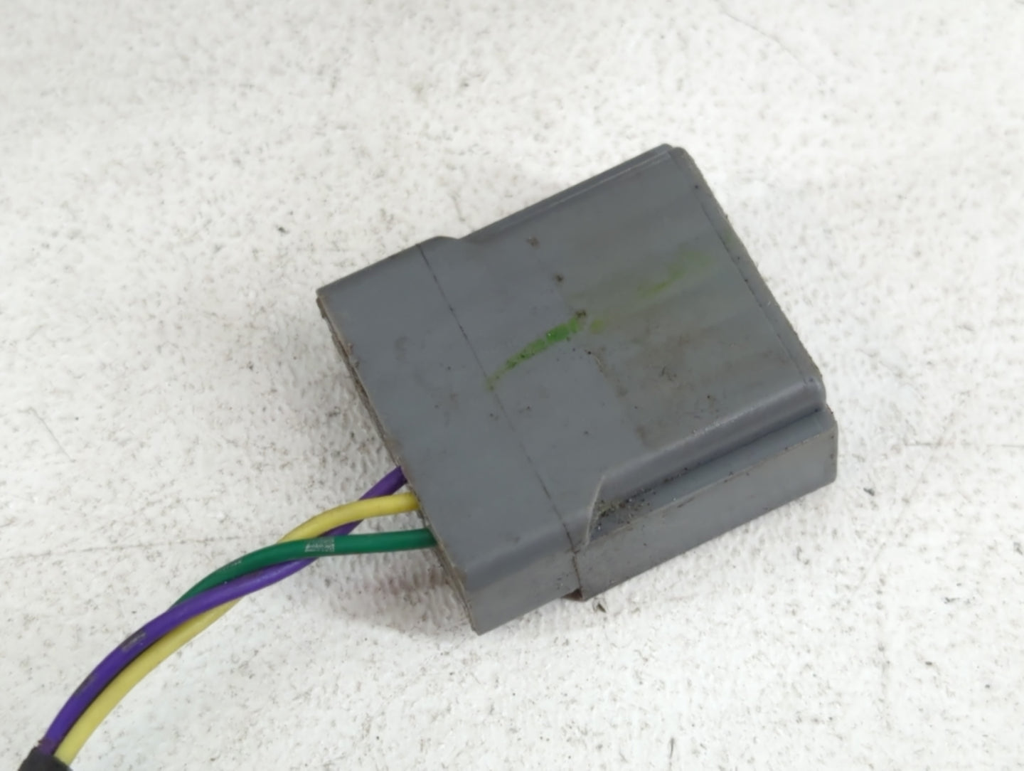 2000-2001 Ford F-350 Super Duty Side Mirror Replacement Passenger Right View Door Mirror P/N:TW-D138859 US-D631804 Fits OEM 