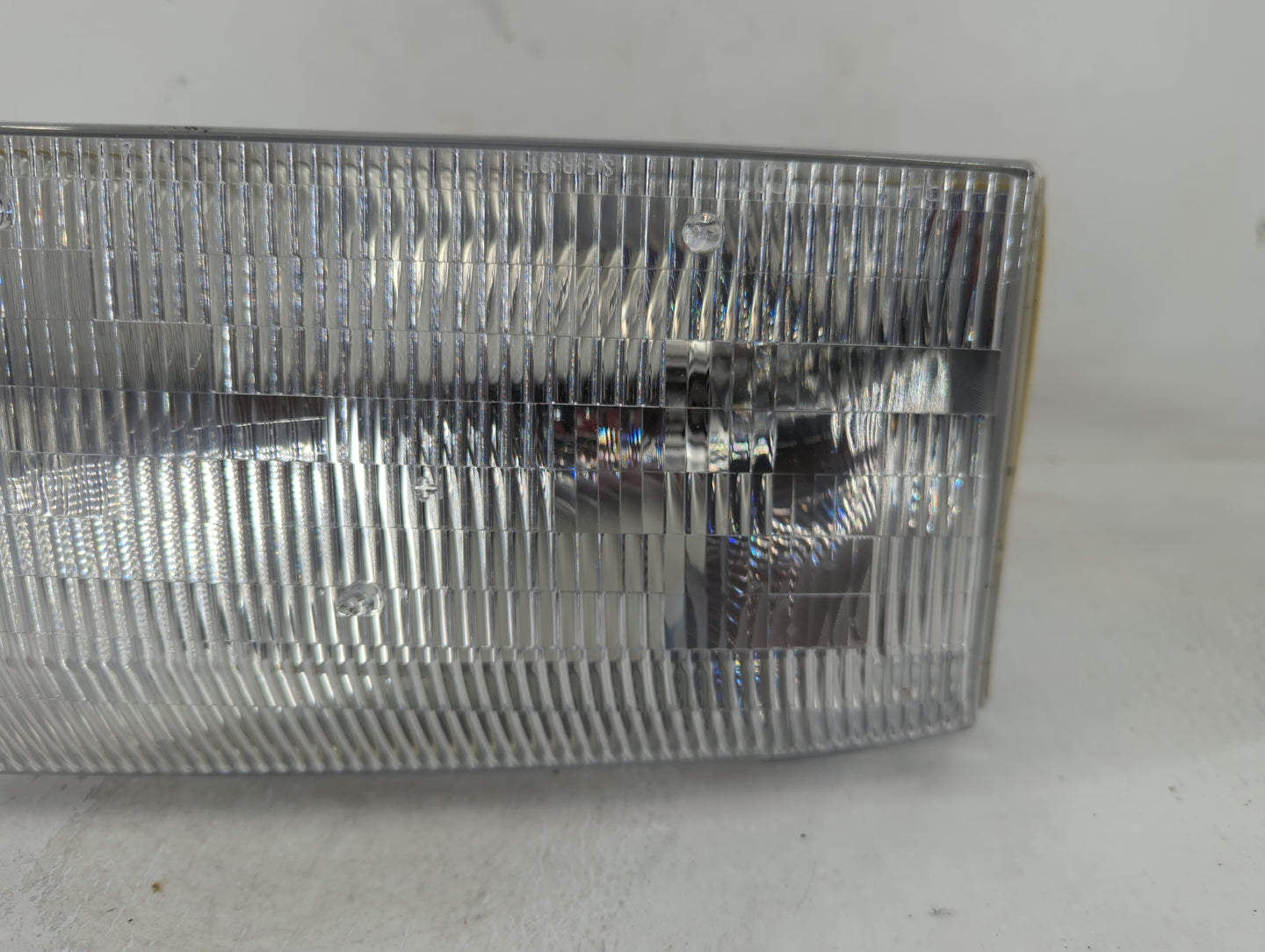 2000 Ford F-350 Super Duty Driver Left Oem Front Light Lamp - Oemusedautoparts1.com