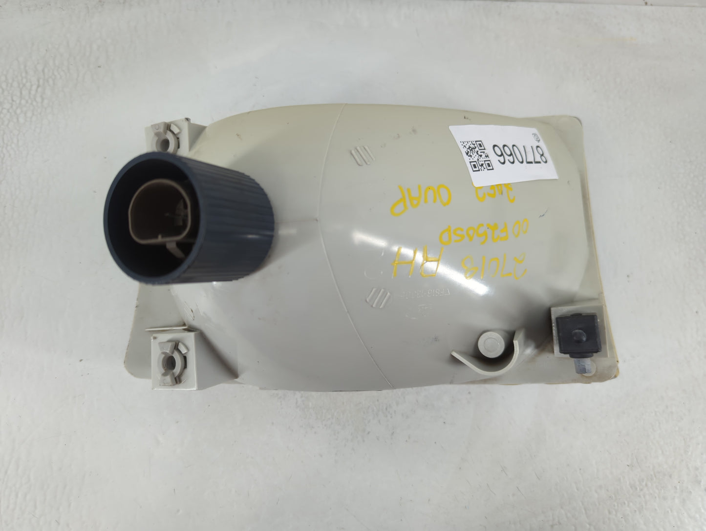 2000 Ford F-350 Super Duty Driver Left Oem Front Light Lamp - Oemusedautoparts1.com