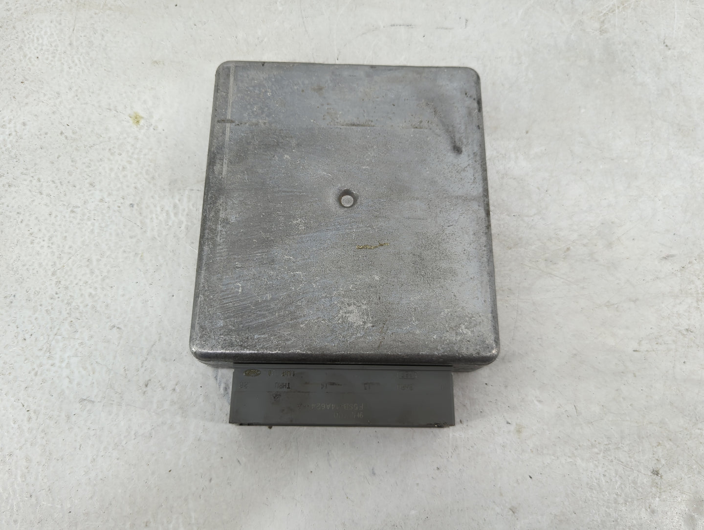 2000 Ford F150 PCM Engine Control Computer ECU ECM PCU OEM P/N:YL3F-12A650-KC MLC-496A Fits OEM Used Auto Parts - Oemusedaut