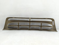 2000 Ford Five Hundred Front Grille Bumper Not Included - Oemusedautoparts1.com
