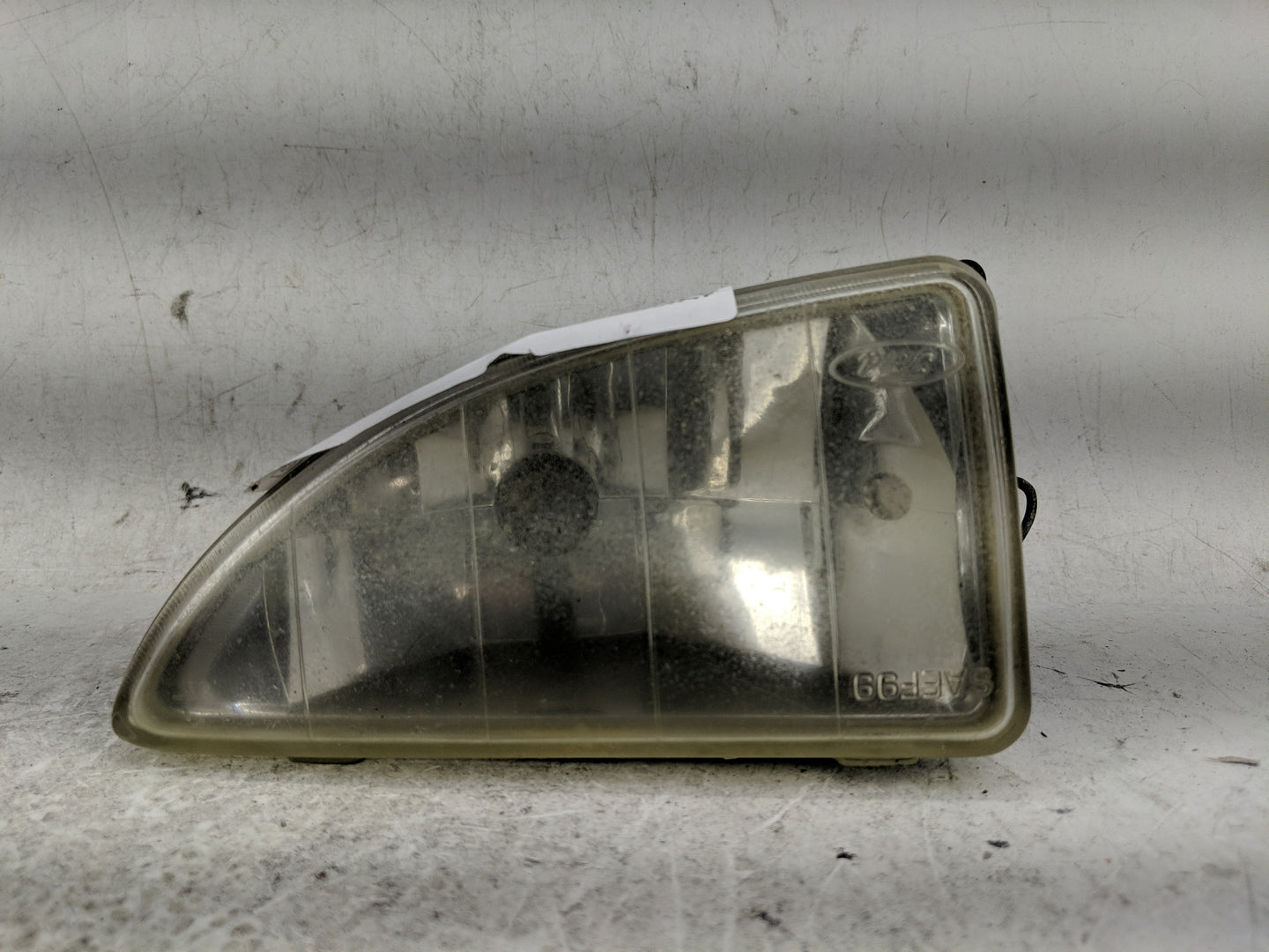 2000-2004 Ford Focus Driver Left Oem Front Light Lamp - Oemusedautoparts1.com