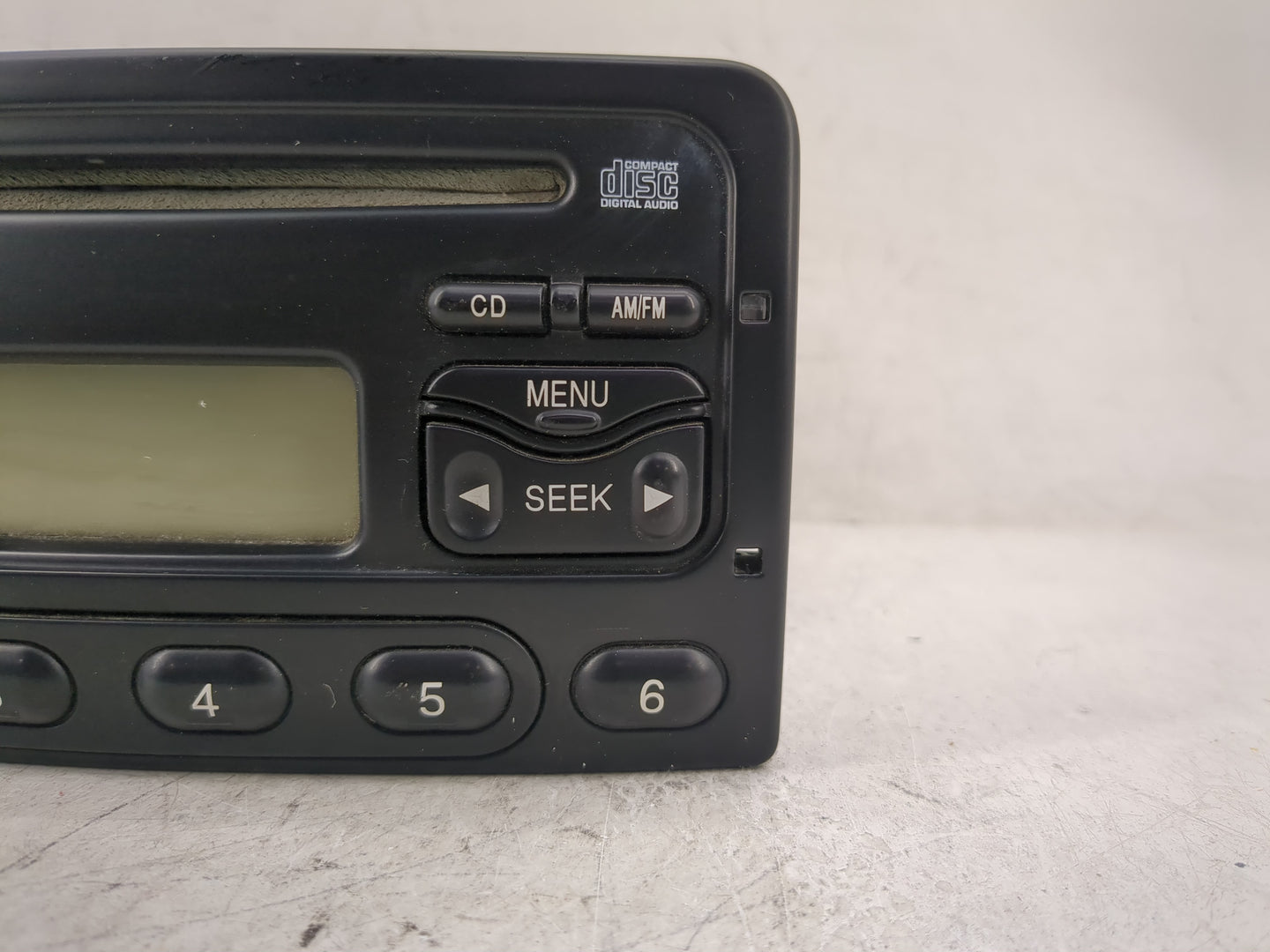 2000 Ford Focus Radio AM FM Cd Player Receiver Replacement Fits OEM Used Auto Parts - Oemusedautoparts1.com