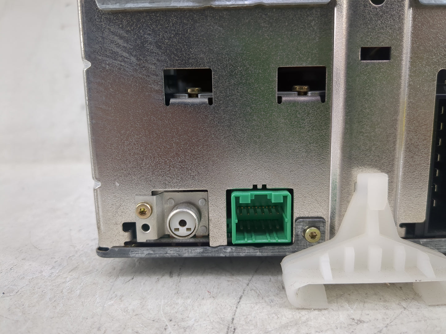2000 Ford Focus Radio AM FM Cd Player Receiver Replacement Fits OEM Used Auto Parts - Oemusedautoparts1.com