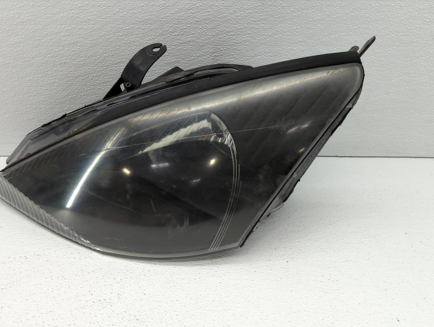 2000-2002 Ford Focus Driver Left Oem Head Light Headlight Lamp - Oemusedautoparts1.com