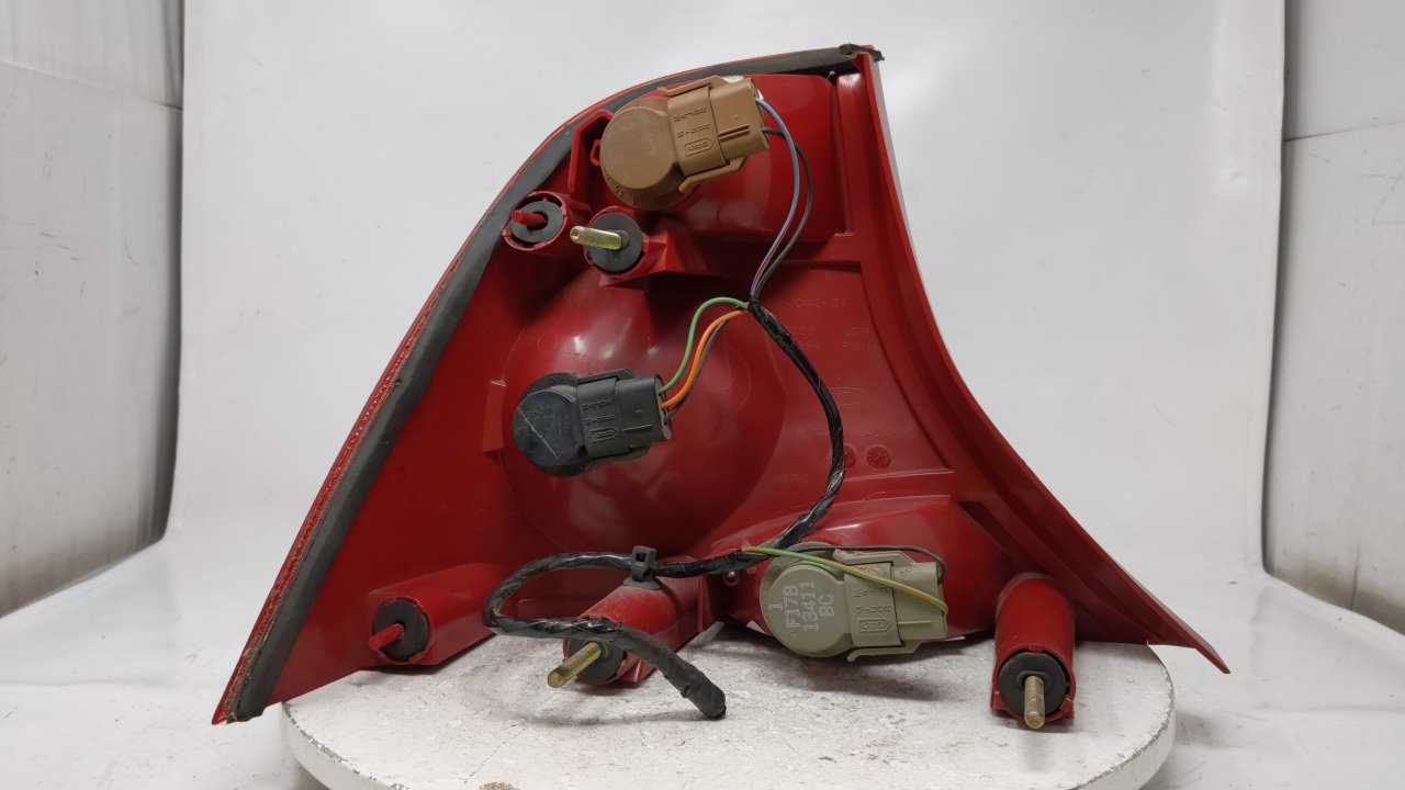 2000 Ford Focus Tail Light Assembly Passenger Right OEM Fits OEM Used Auto Parts - Oemusedautoparts1.com