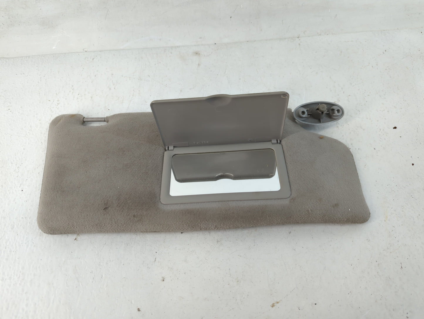 2000-2004 Ford Focus Sun Visor Shade Replacement Passenger Right Mirror Fits Fits 2000 2001 2002 2003 2004 OEM Used Auto Par