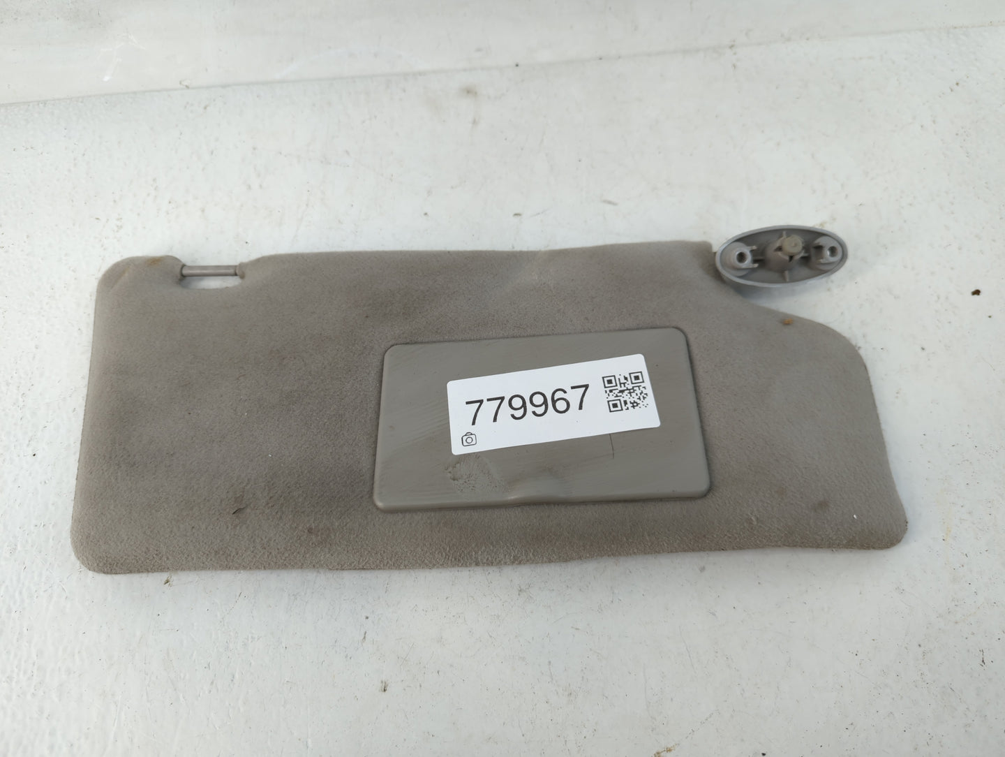 2000-2004 Ford Focus Sun Visor Shade Replacement Passenger Right Mirror Fits Fits 2000 2001 2002 2003 2004 OEM Used Auto Par