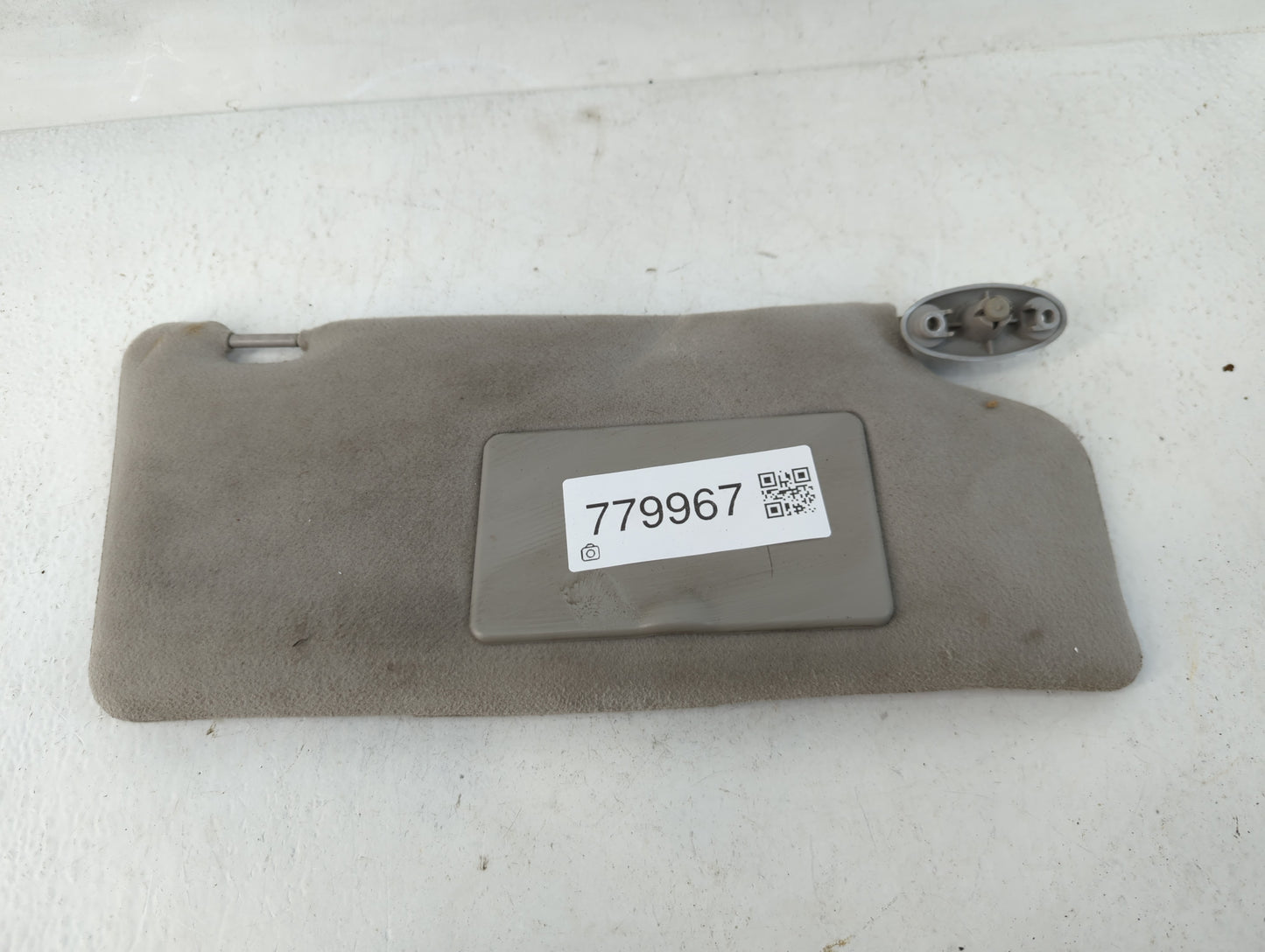 2000-2004 Ford Focus Sun Visor Shade Replacement Passenger Right Mirror Fits Fits 2000 2001 2002 2003 2004 OEM Used Auto Par