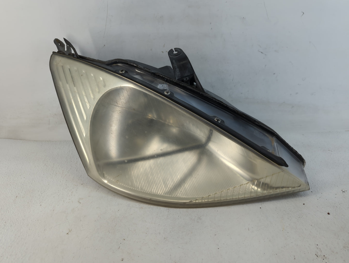2000-2002 Ford Focus Passenger Right Oem Head Light Headlight Lamp - Oemusedautoparts1.com