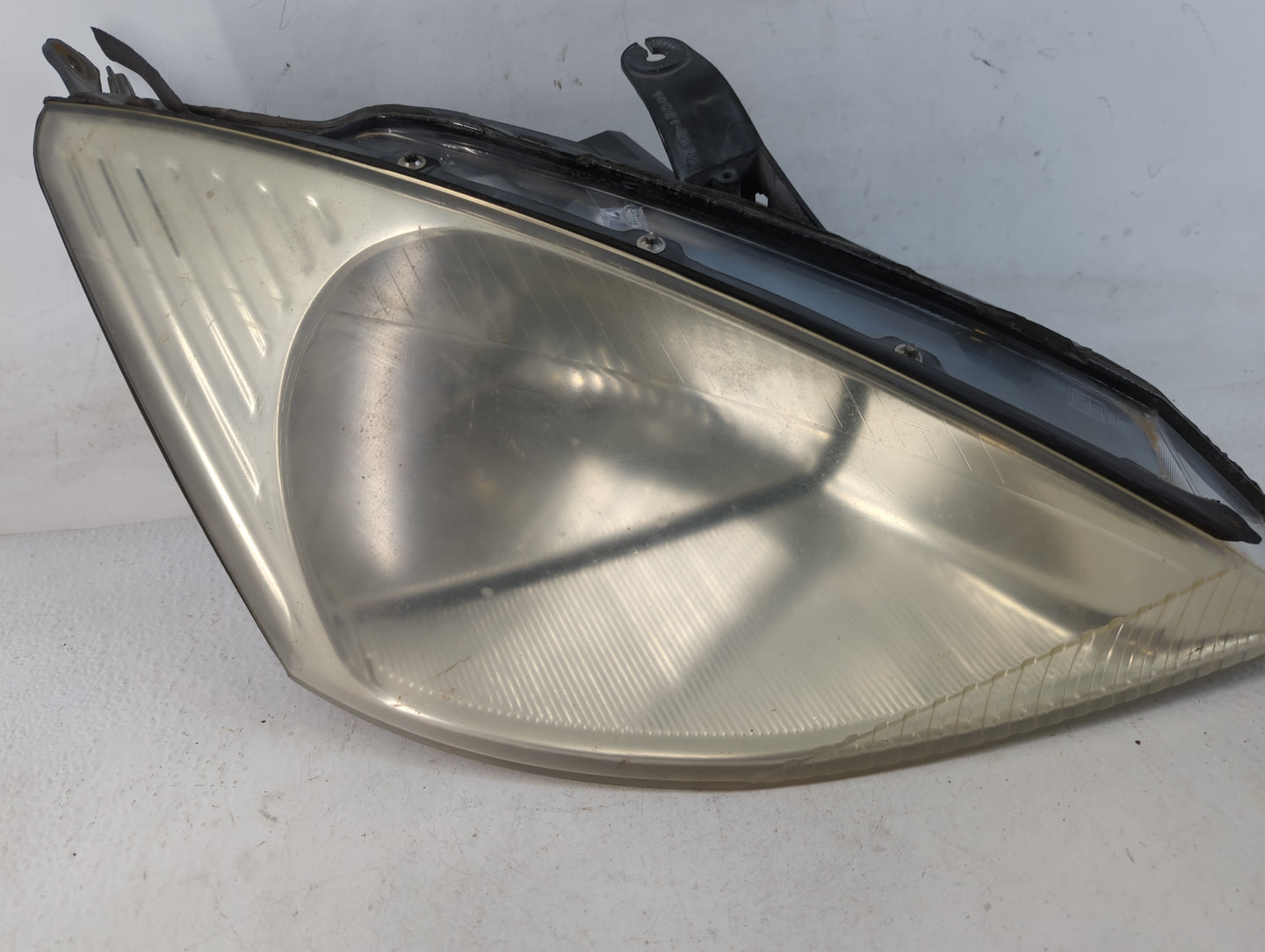 2000-2002 Ford Focus Passenger Right Oem Head Light Headlight Lamp - Oemusedautoparts1.com