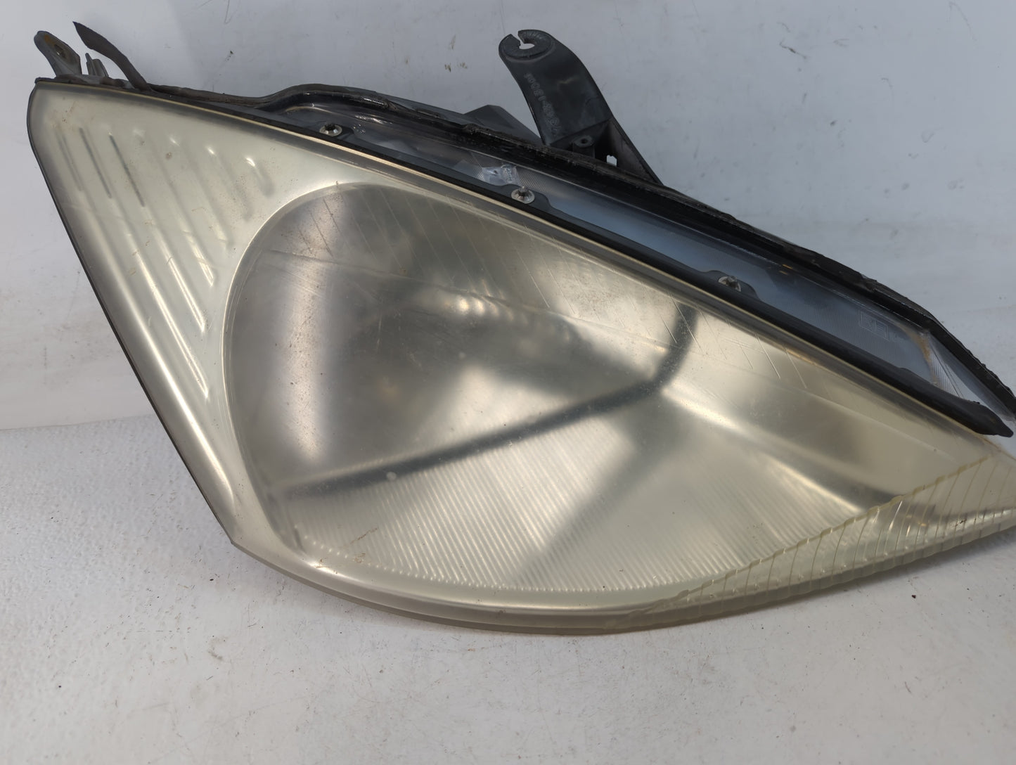2000-2002 Ford Focus Passenger Right Oem Head Light Headlight Lamp - Oemusedautoparts1.com
