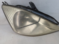 2000-2002 Ford Focus Passenger Right Oem Head Light Headlight Lamp - Oemusedautoparts1.com