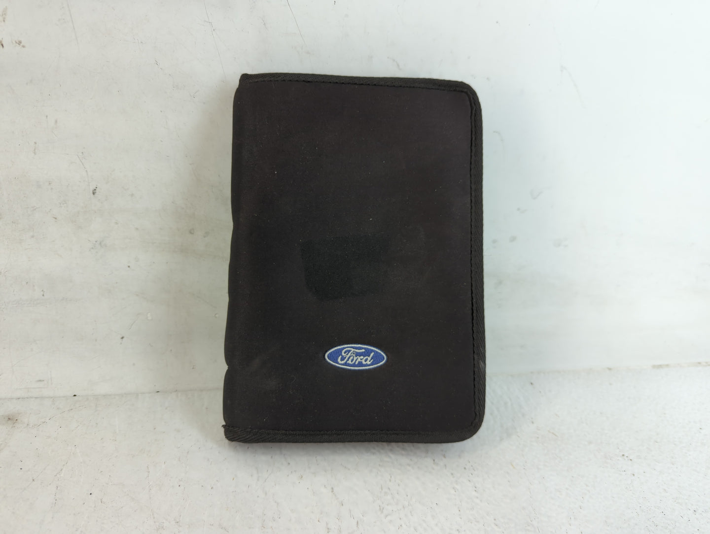2000 Ford Focus Owners Manual Book Guide P/N:YS4J-19A321-BC OEM Used Auto Parts - Oemusedautoparts1.com