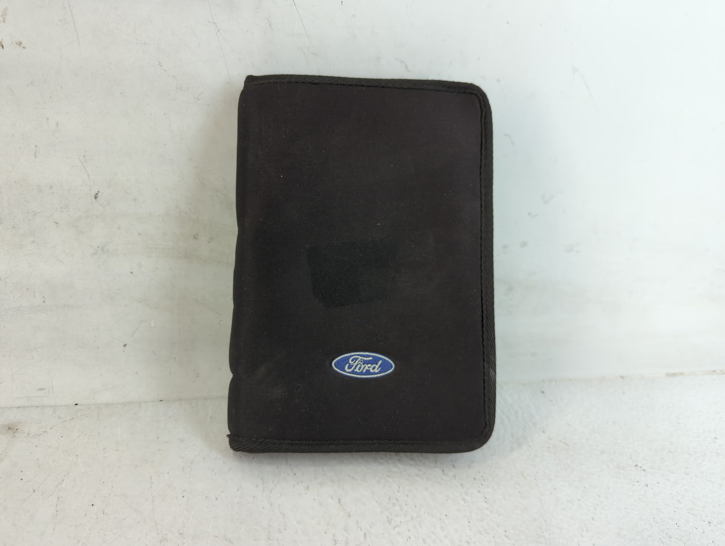 2000 Ford Focus Owners Manual Book Guide P/N:YS4J-19A321-BC OEM Used Auto Parts - Oemusedautoparts1.com