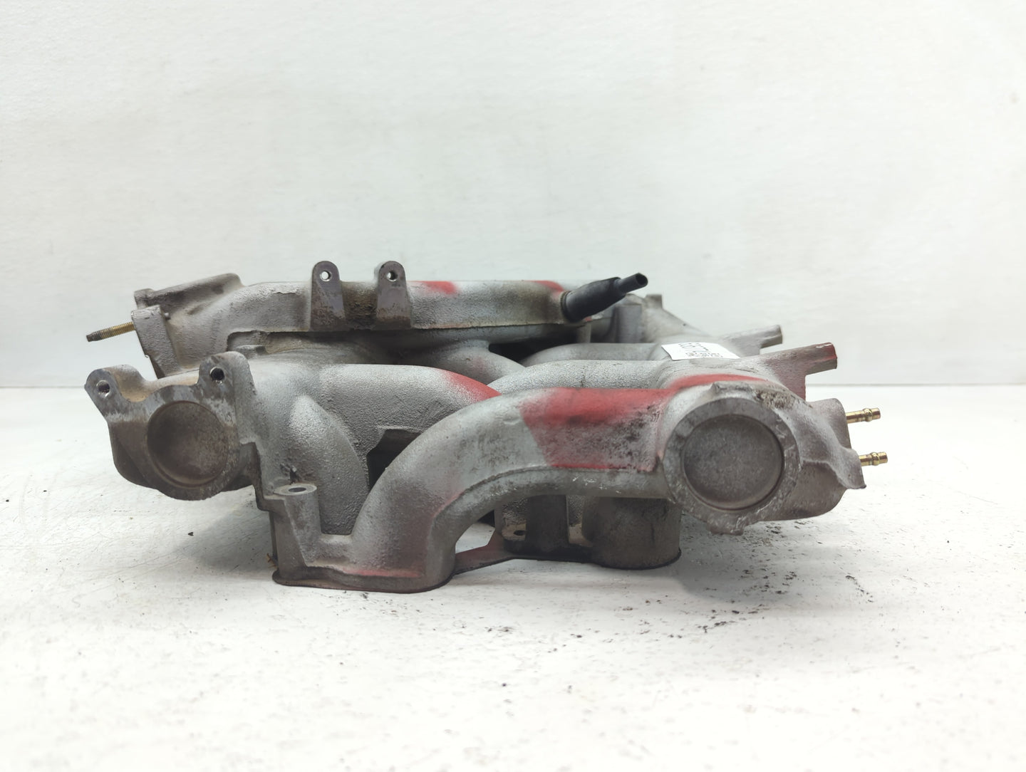 2000 Ford Mustang Valve Cover  636774 - Oemusedautoparts1.com