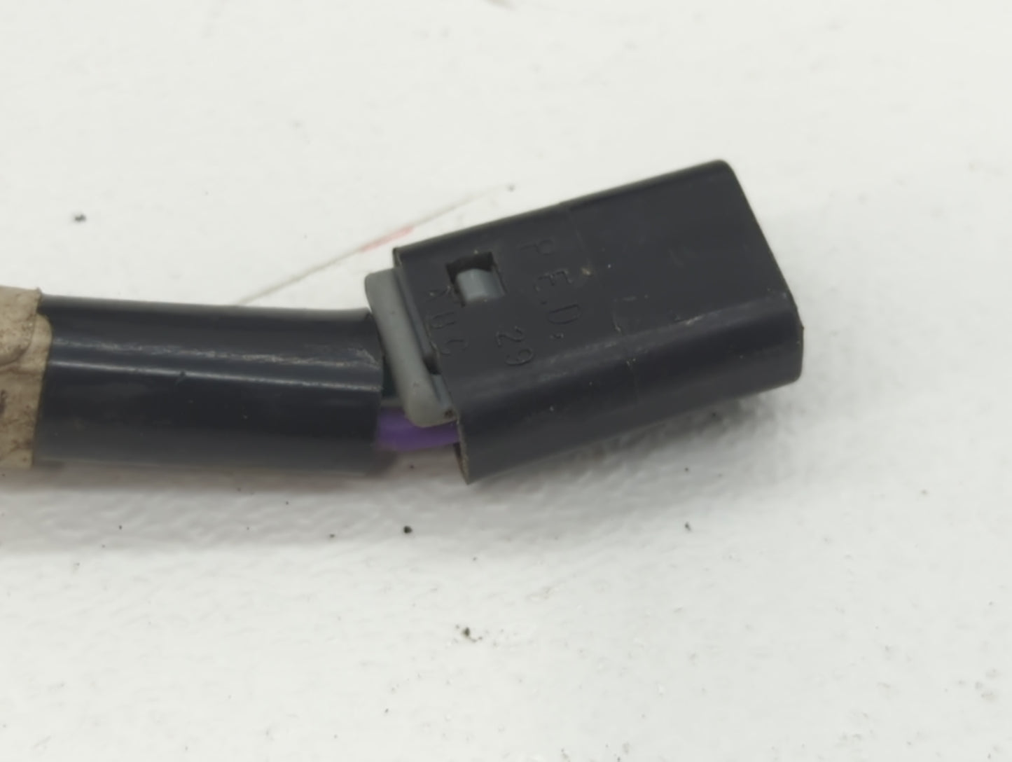 1999-2004 Ford Mustang Passenger Right Side View Manual Door Mirror Black - Oemusedautoparts1.com