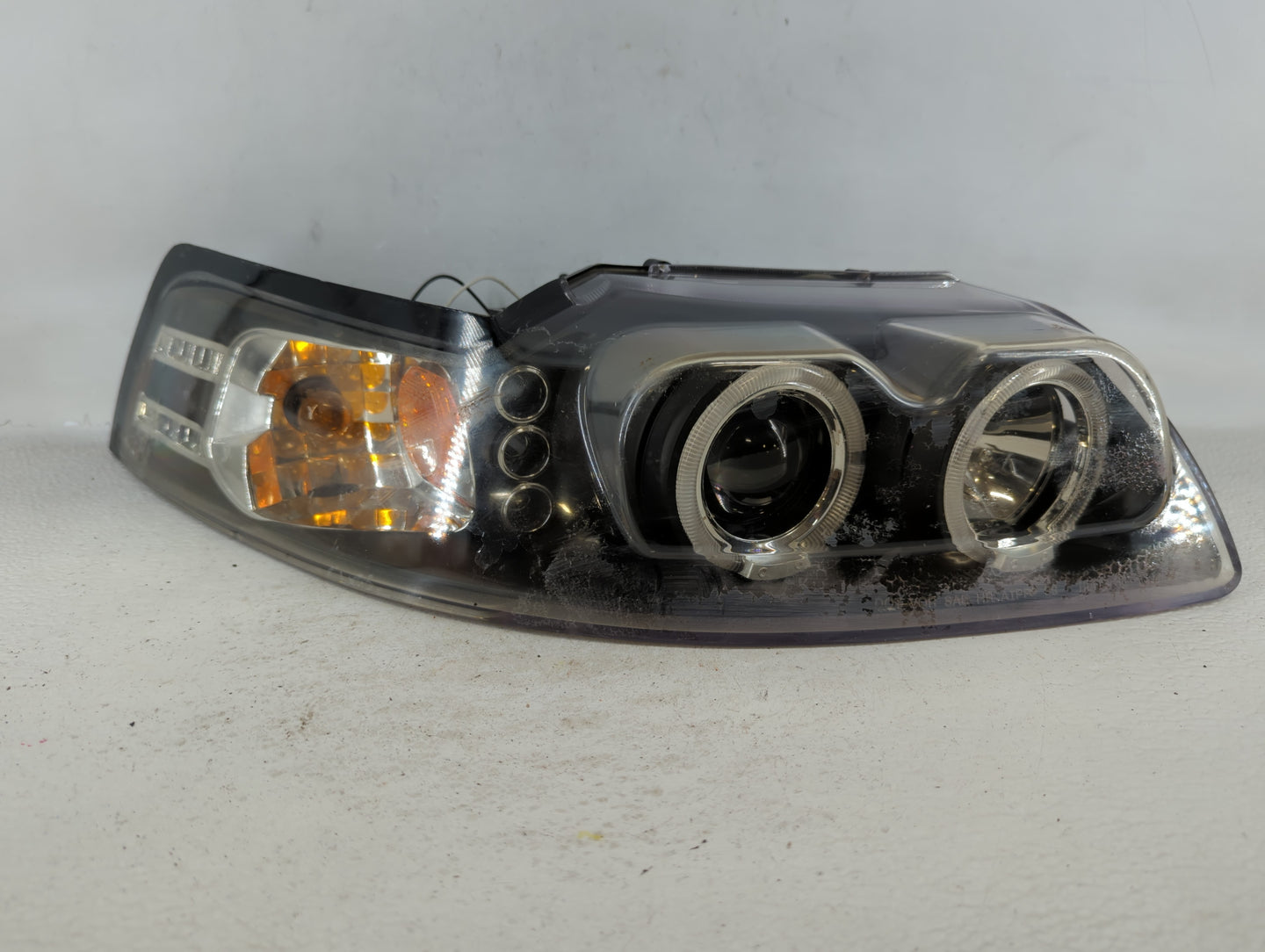 1999-2000 Ford Mustang Passenger Right Oem Head Light Headlight Lamp - Oemusedautoparts1.com