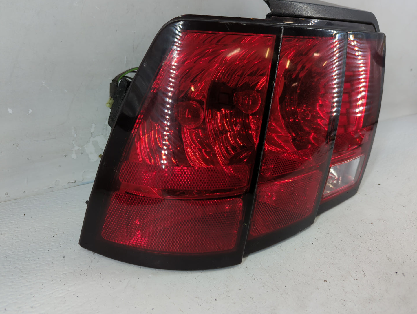 1999-2004 Ford Mustang Tail Light Assembly Driver Left OEM P/N:XR33-13B505-A Fits Fits 1999 2000 2001 2002 2003 2004 OEM Use