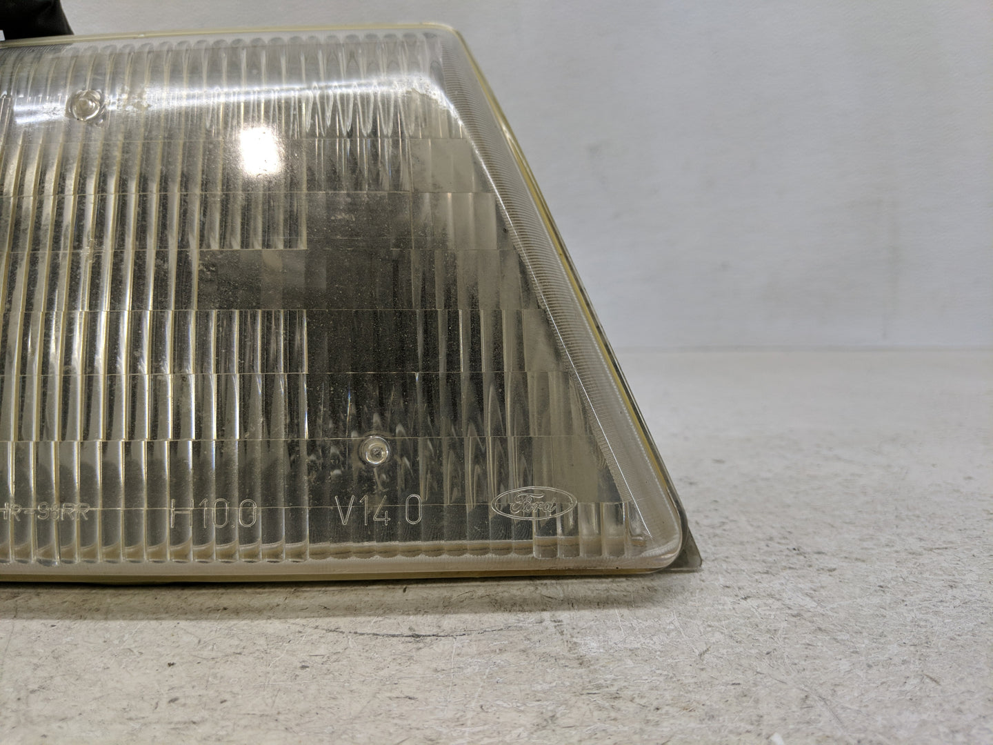 1998-2000 Ford Ranger Passenger Right Oem Head Light Headlight Lamp - Oemusedautoparts1.com