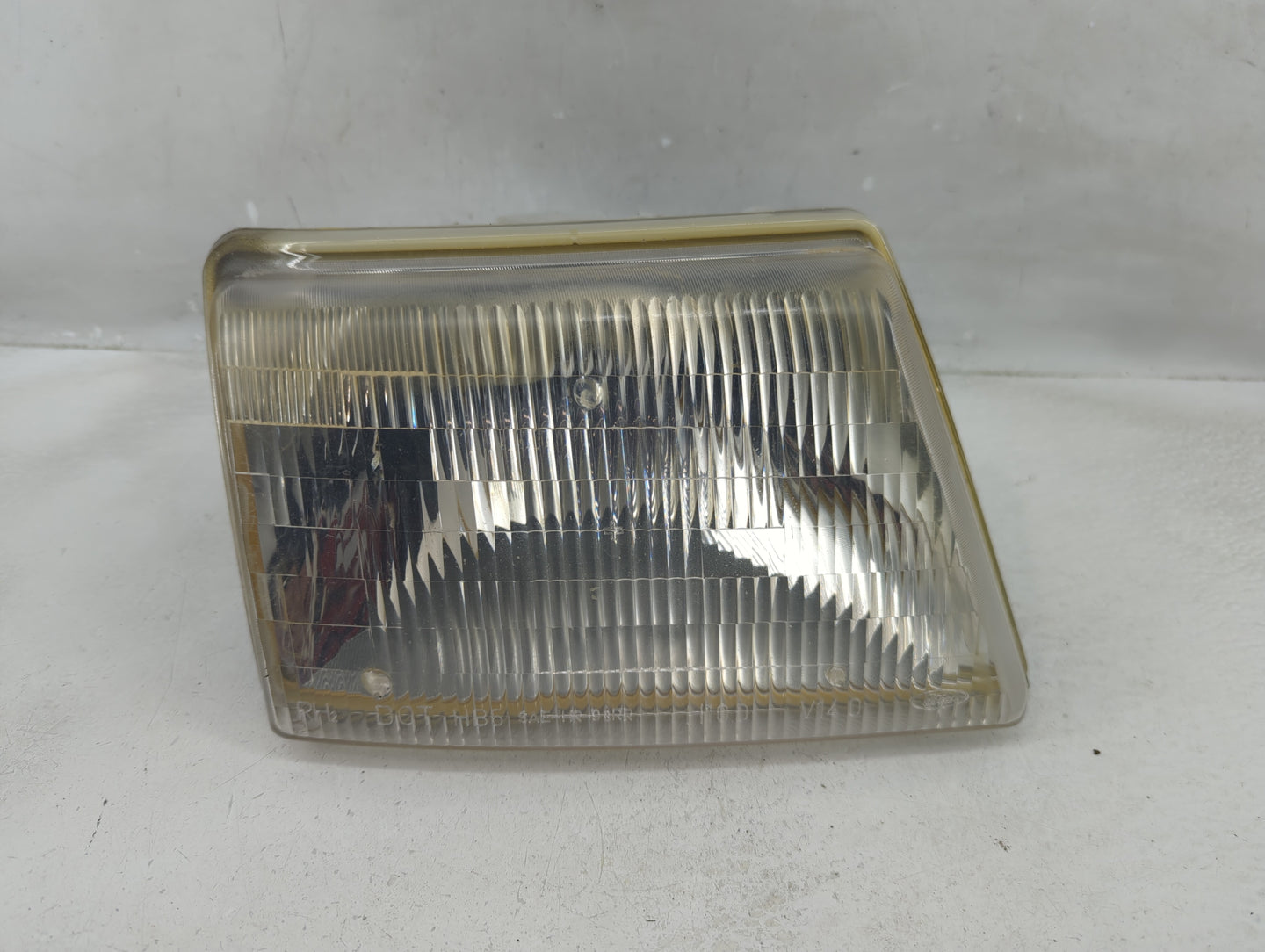 1998-2000 Ford Ranger Passenger Right Oem Head Light Headlight Lamp - Oemusedautoparts1.com
