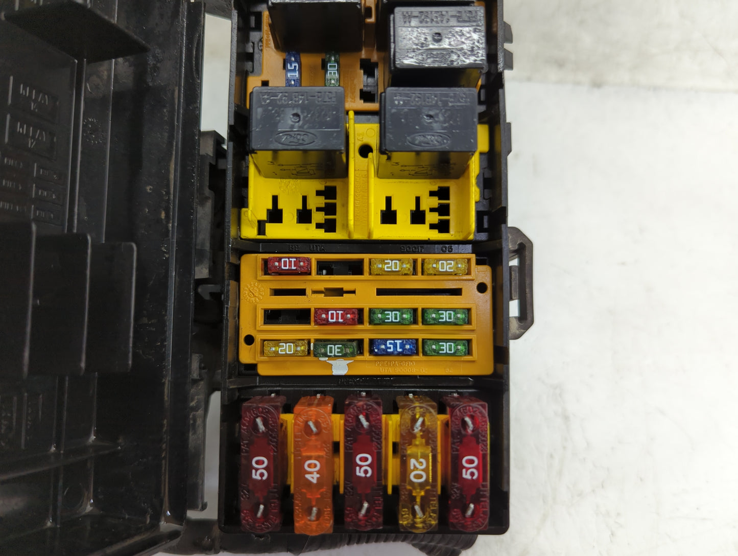 2000-2003 Ford Ranger Fusebox Fuse Box Panel Relay Module P/N:YL2Z-12A581-BC Fits Fits 2000 2001 2002 2003 OEM Used Auto Par