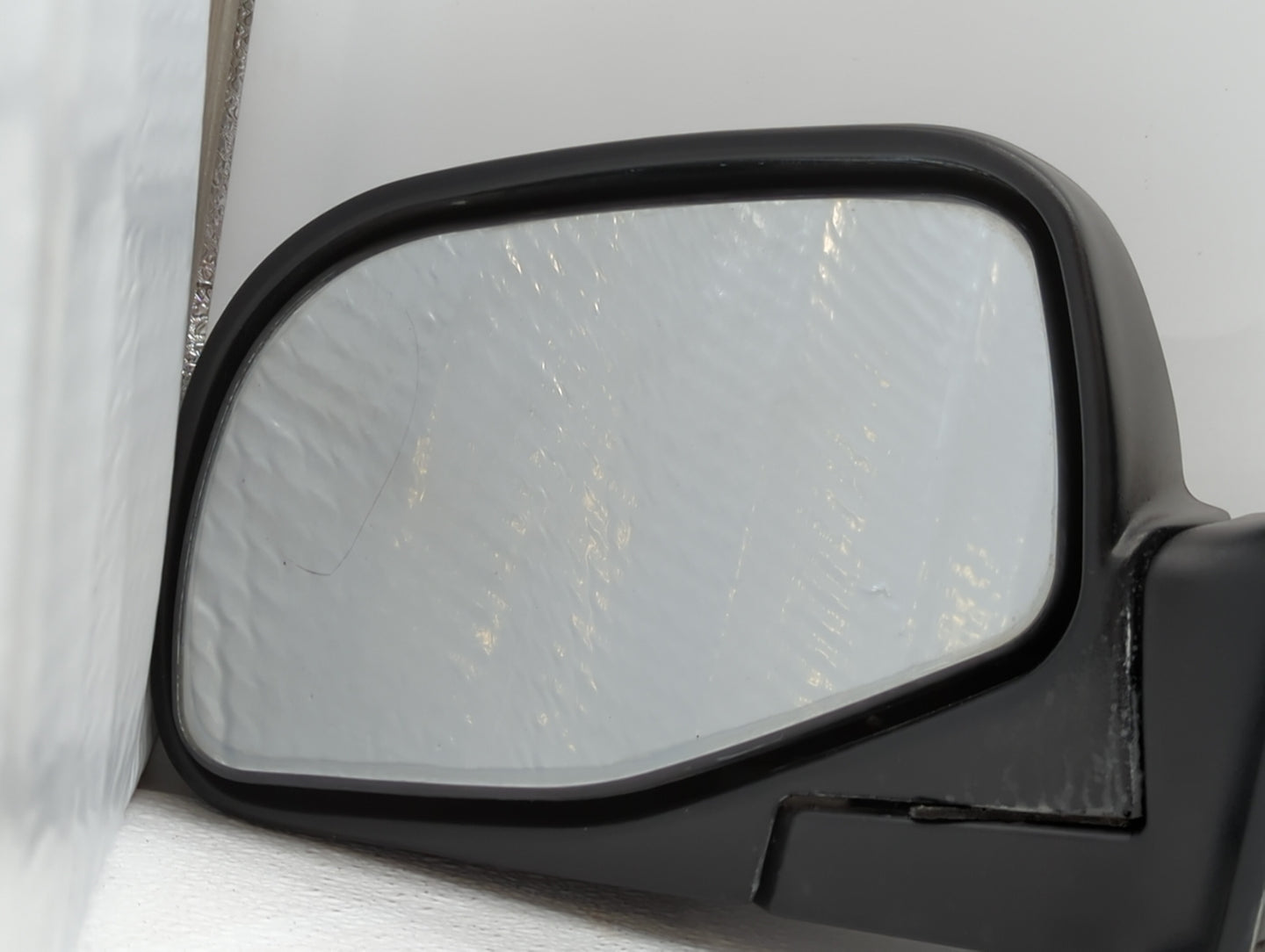 2000 Ford Ranger Driver Side View Mirror - Left Door Mirror OEM Used - Oemusedautoparts1.com