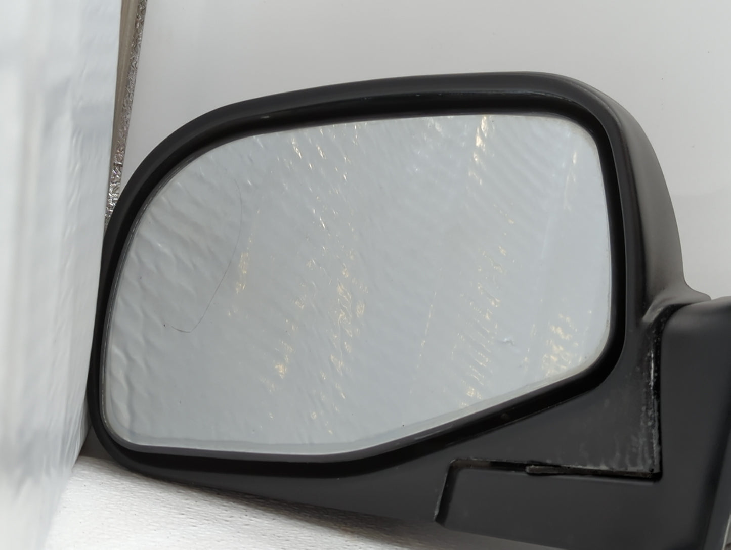 2000 Ford Ranger Driver Side View Mirror - Left Door Mirror OEM Used - Oemusedautoparts1.com