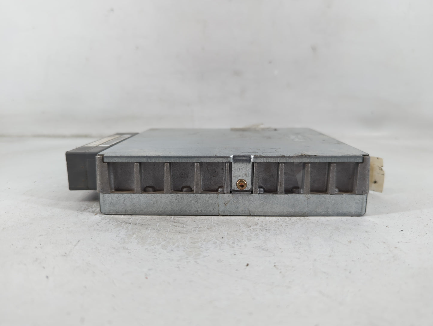 1999-2000 Ford Ranger PCM Engine Control Computer ECU ECM PCU OEM P/N:XL5F-12A650-JG Fits Fits 1999 2000 OEM Used Auto Parts