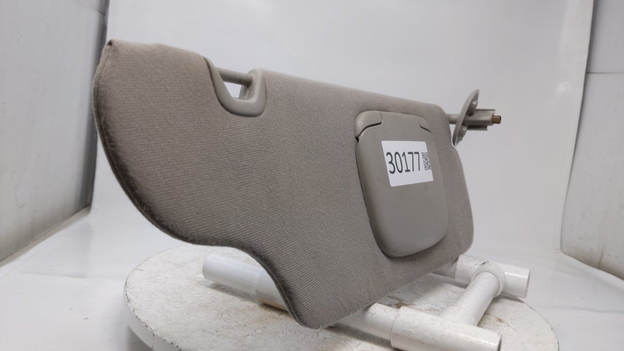 2000 Ford Taurus Sun Visor Shade Replacement Passenger Right Mirror Fits OEM Used Auto Parts - Oemusedautoparts1.com