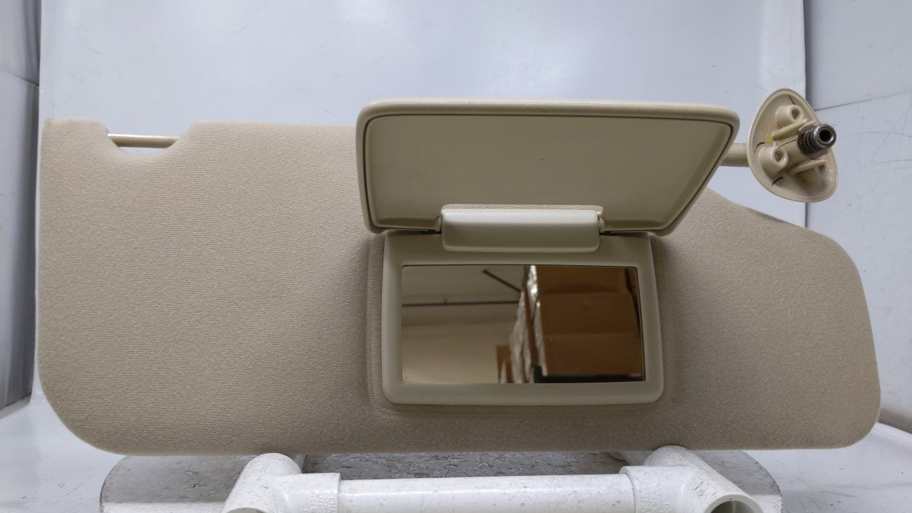 2000 Ford Taurus Sun Visor Shade Replacement Passenger Right Mirror Fits OEM Used Auto Parts - Oemusedautoparts1.com