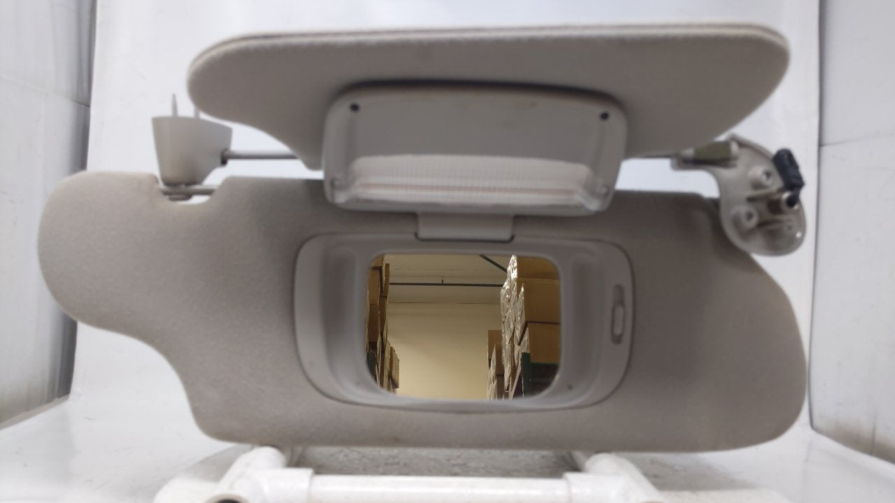 2000 Ford Taurus Sun Visor Shade Replacement Passenger Right Mirror Fits OEM Used Auto Parts - Oemusedautoparts1.com