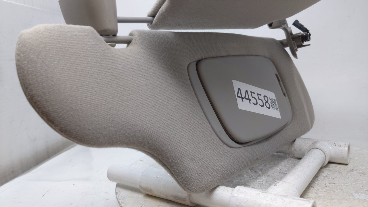 2000 Ford Taurus Sun Visor Shade Replacement Passenger Right Mirror Fits OEM Used Auto Parts - Oemusedautoparts1.com