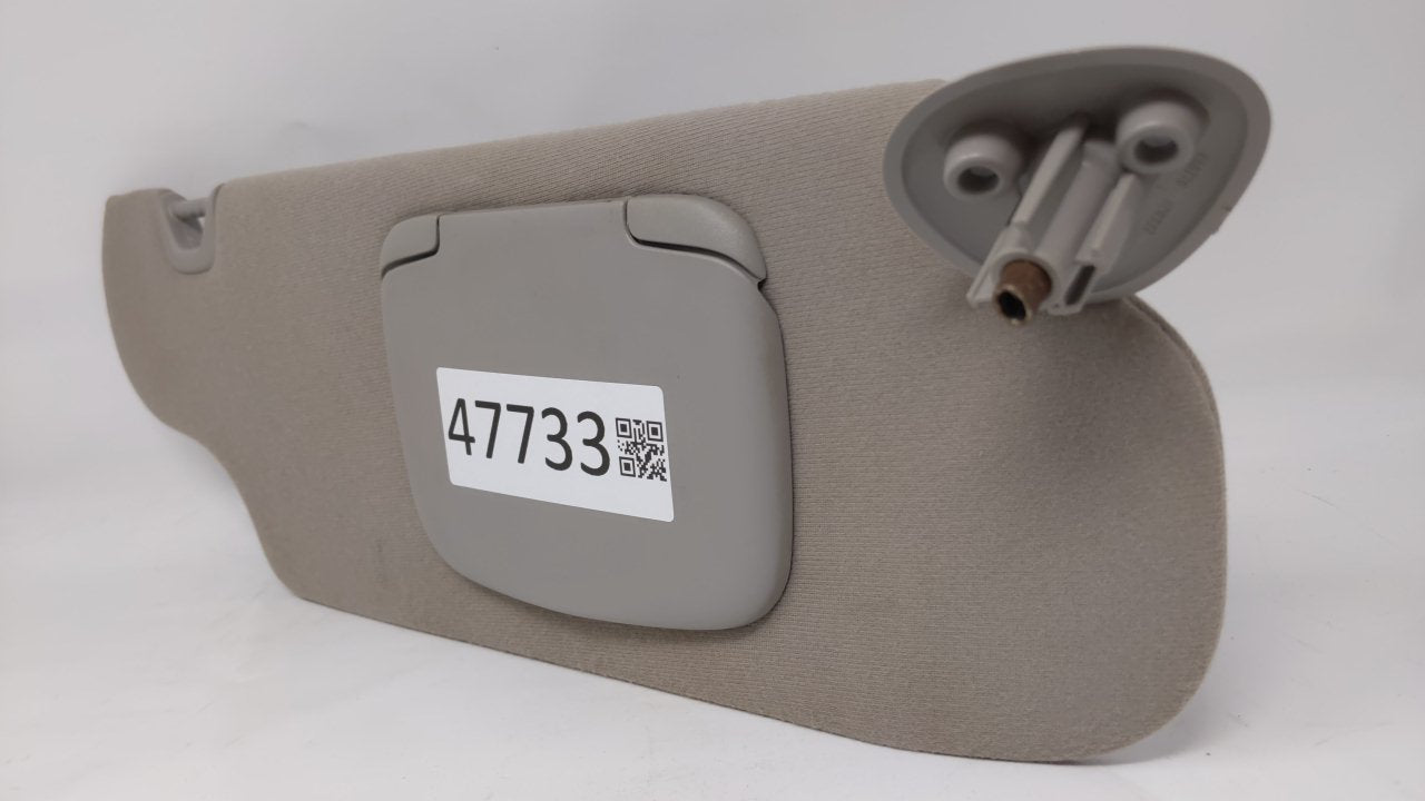 2000 Ford Taurus Sun Visor Shade Replacement Passenger Right Mirror Fits OEM Used Auto Parts - Oemusedautoparts1.com