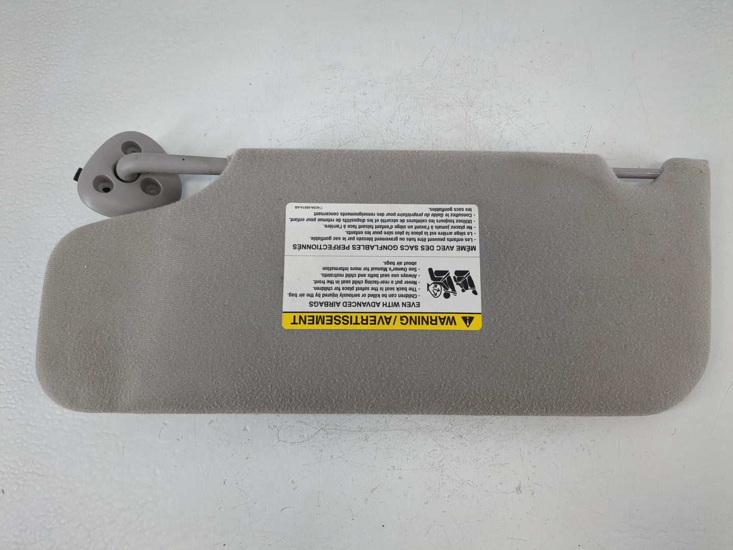 2000 Ford Taurus Sun Visor Shade Replacement Passenger Right Mirror Fits OEM Used Auto Parts - Oemusedautoparts1.com
