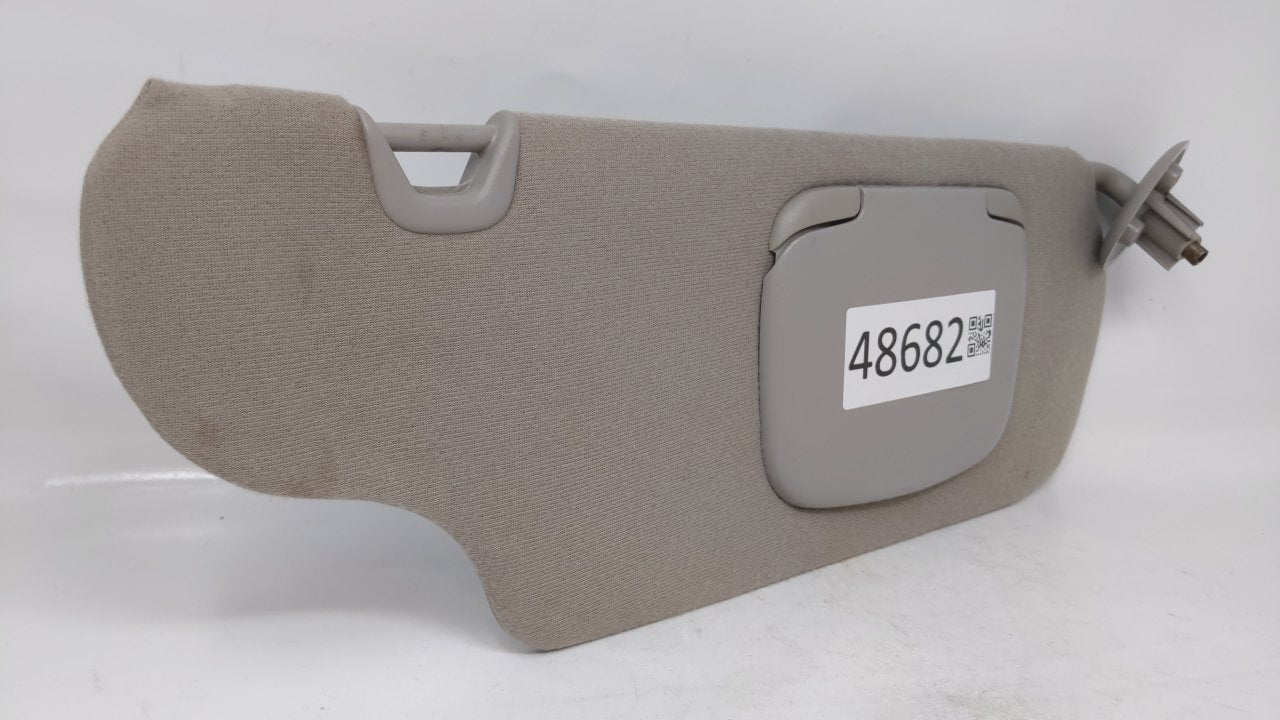 2000 Ford Taurus Sun Visor Shade Replacement Passenger Right Mirror Fits OEM Used Auto Parts - Oemusedautoparts1.com