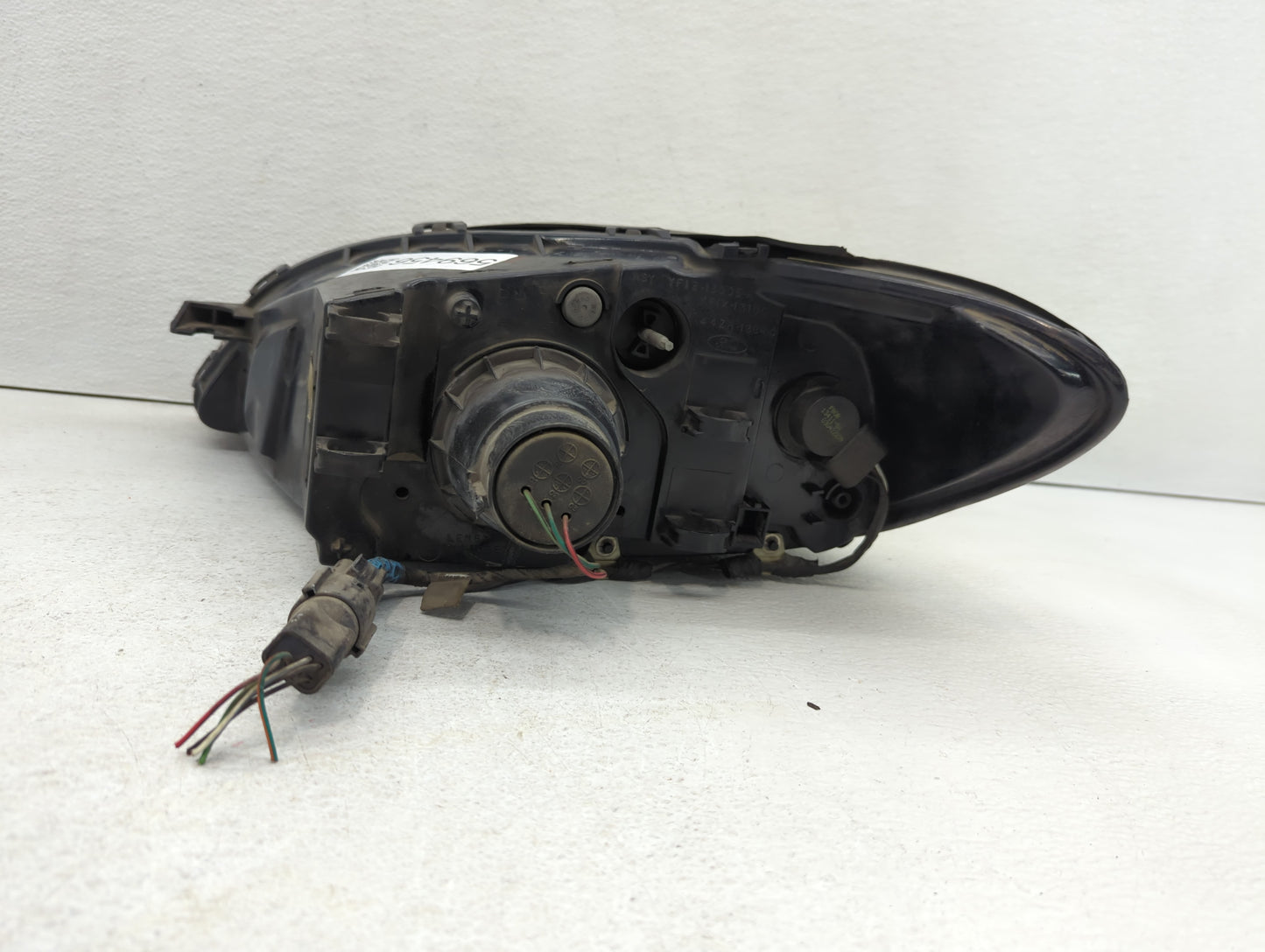 2000-2007 Ford Taurus Passenger Right Oem Head Light Headlight Lamp - Oemusedautoparts1.com