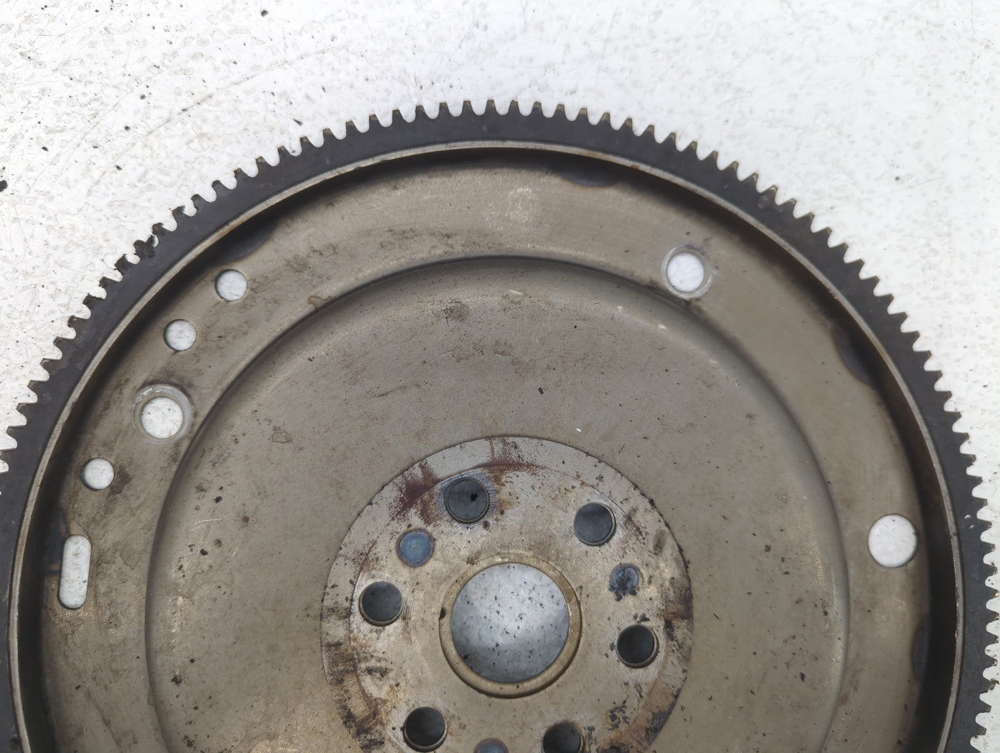 2000-2001 Ford Taurus Transmission Flywheel Flexplate Fits Fits 2000 2001 OEM Used Auto Parts - Oemusedautoparts1.com