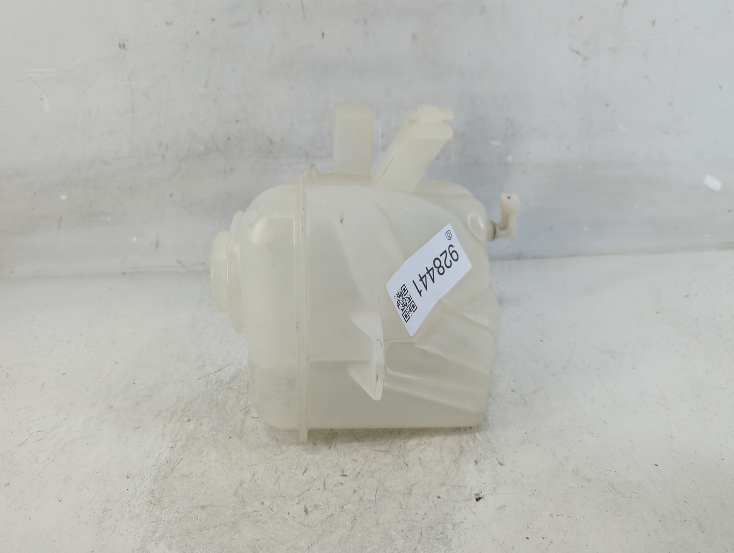 2000-2007 Ford Taurus Radiator Coolant Overflow Expansion Tank Bottle - Oemusedautoparts1.com