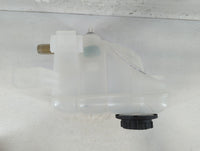 2000-2005 Ford Taurus Radiator Coolant Overflow Expansion Tank Bottle 929372 - Oemusedautoparts1.com