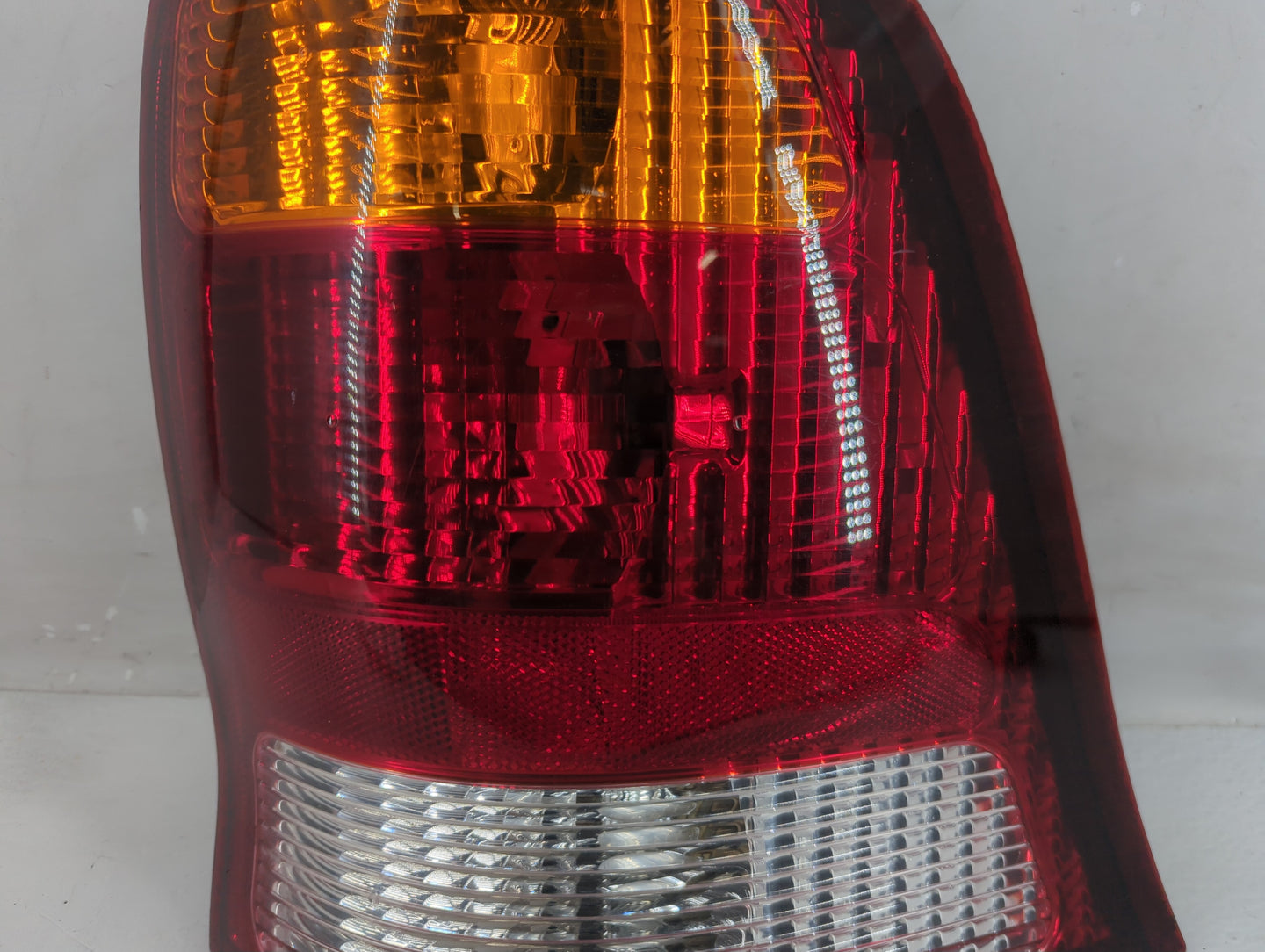 1999-2003 Ford Windstar Tail Light Assembly Passenger Right OEM P/N:938 963 14 8AE Fits Fits 1999 2000 2001 2002 2003 OEM Us