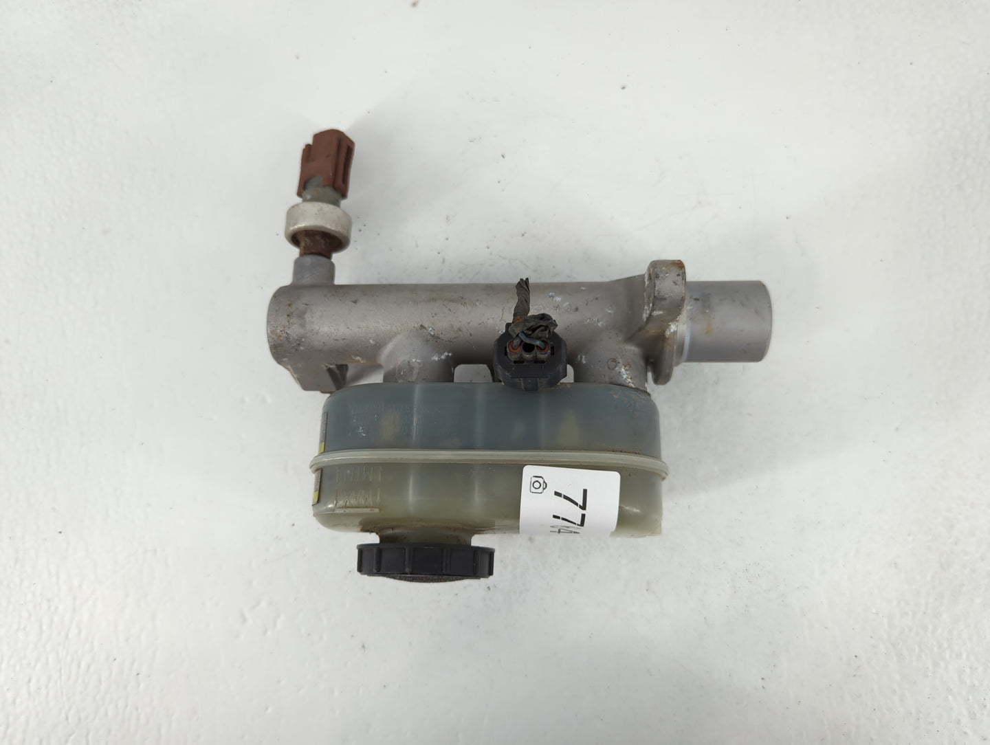 1999-2003 Ford Windstar Brake Master Cylinder 776416 - Oemusedautoparts1.com