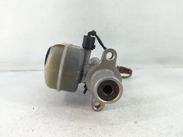 1999-2003 Ford Windstar Brake Master Cylinder