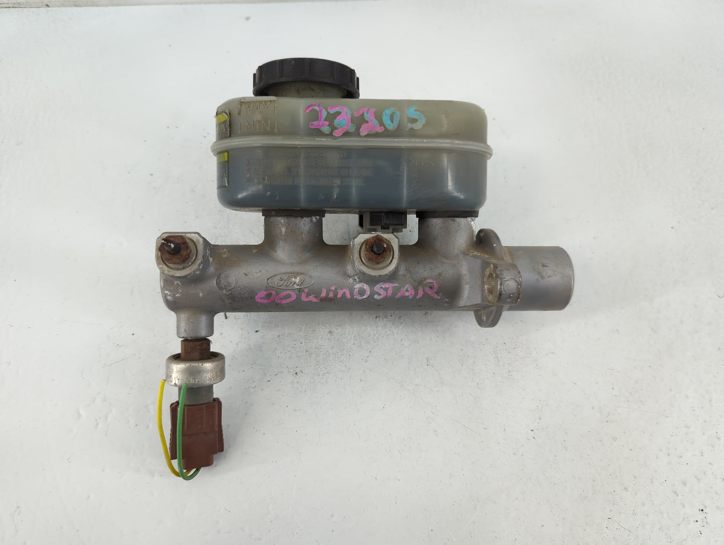 1999-2003 Ford Windstar Brake Master Cylinder 776416 - Oemusedautoparts1.com